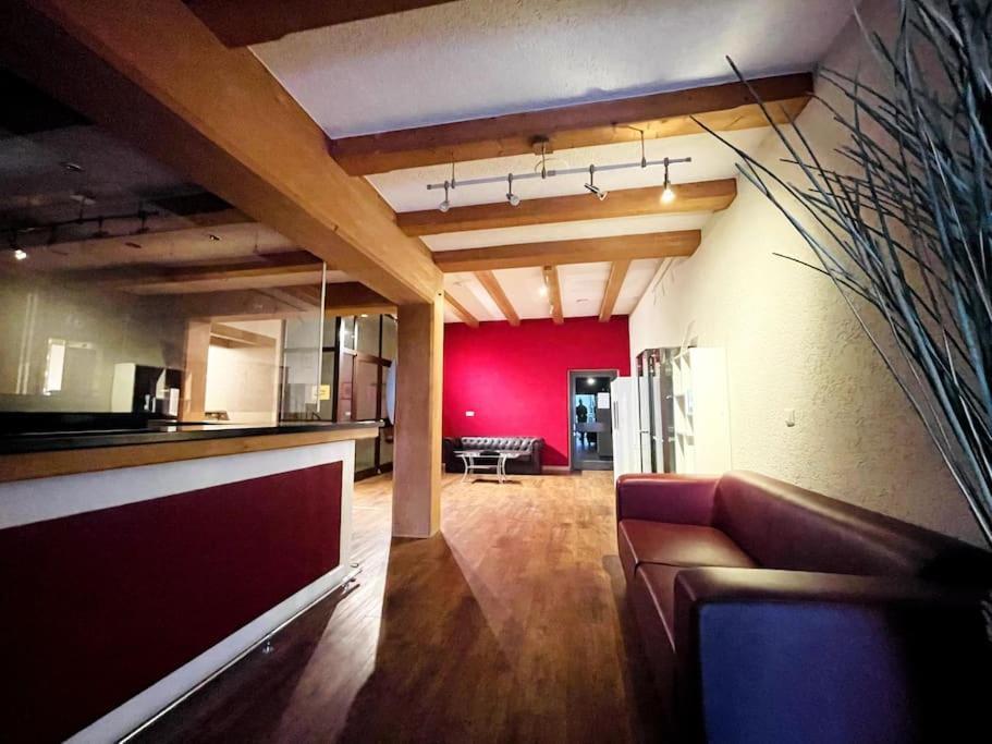 Fewo 20 - Appartement Im Rottalblick - Youngmodern Wohnen Mit Bademantelgang Zur Therme, Tv, Balkon Und Persoenlichem Gaesteempfang Von Astarte Estate バート・グリースバッハ エクステリア 写真