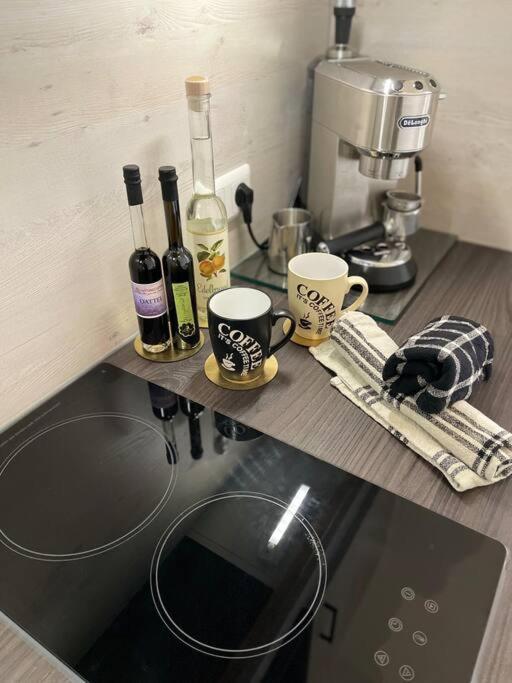Fewo 20 - Appartement Im Rottalblick - Youngmodern Wohnen Mit Bademantelgang Zur Therme, Tv, Balkon Und Persoenlichem Gaesteempfang Von Astarte Estate バート・グリースバッハ エクステリア 写真