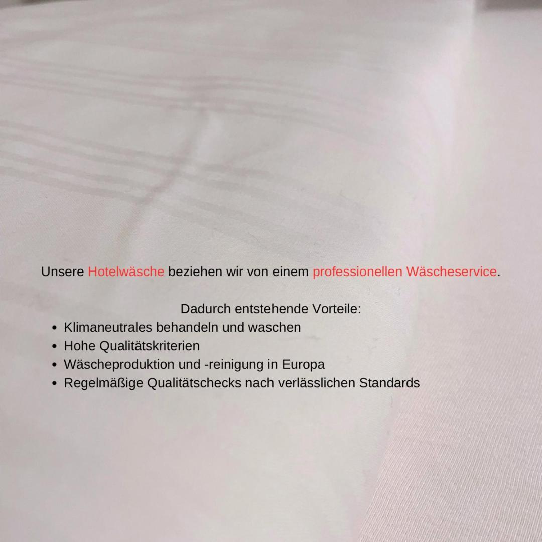 Fewo 20 - Appartement Im Rottalblick - Youngmodern Wohnen Mit Bademantelgang Zur Therme, Tv, Balkon Und Persoenlichem Gaesteempfang Von Astarte Estate バート・グリースバッハ エクステリア 写真